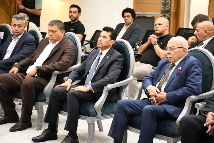 وزير الرياضة يقدّم الإسباني خافيير باسكوال مديرًا فنيًا لمنتخب مصر لكرة اليد