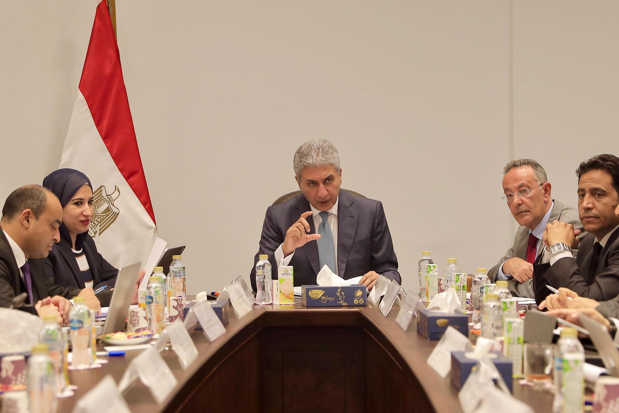 وزير السياحة والآثار يترأس اجتماع مجلس إدارة هيئة المتحف المصري الكبير ويستعرض مستجدات المشروع وتجهيزات حفل الافتتاح