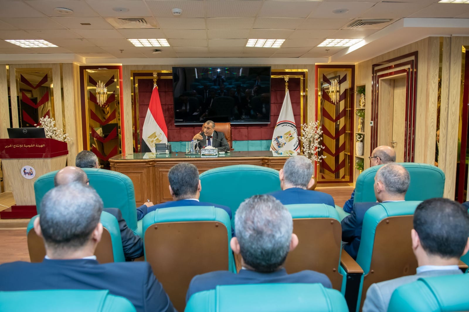 وزير الدولة للإنتاج الحربي يلتقي رؤساء البعثات الدبلوماسية لتعزيز التعاون الاقتصادي والتكنولوجي