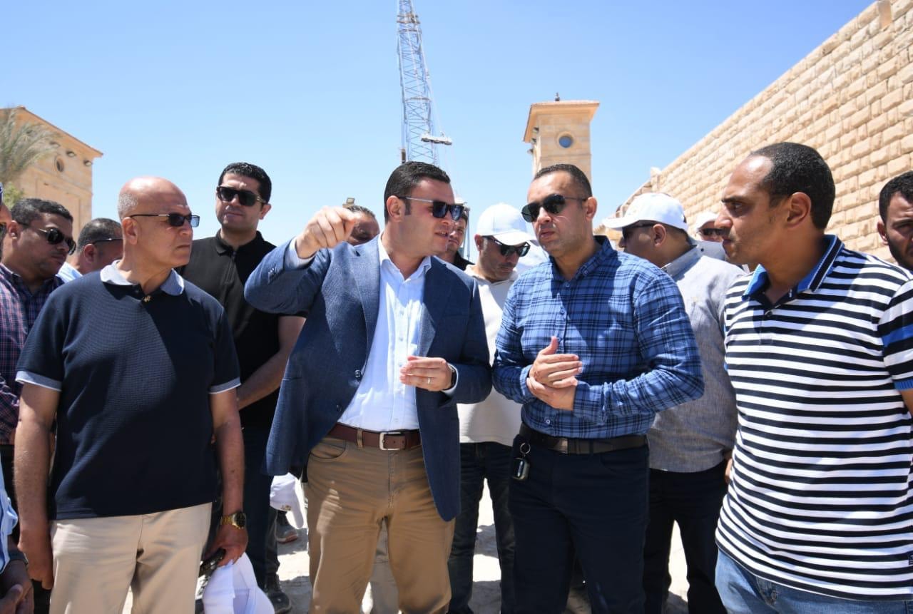  وزير الإسكان يتفقد مشروعات نيو مارينا بالعلمين الجديدة ويوجّه بتكثيف الأعمال