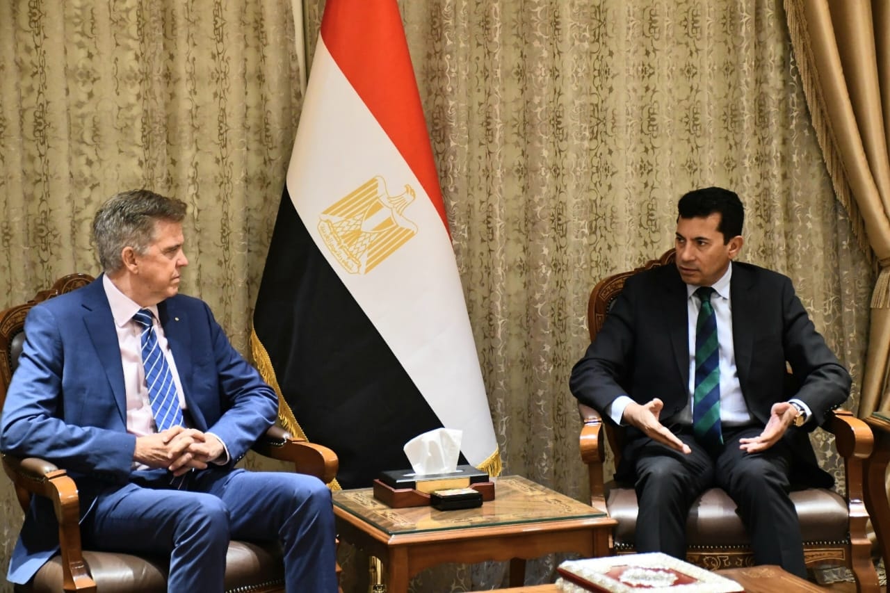 لقاء وزير الشباب والرياضة برئيس الاتحاد الدولي للخماسي الحديث