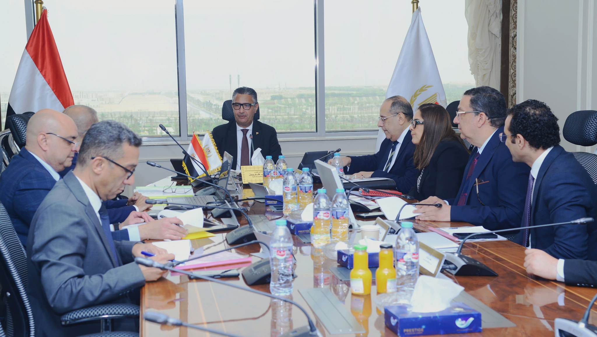 وزير التموين يترأس اجتماعاً لمتابعة سير العمل وتطوير منظومة السلع التموينية