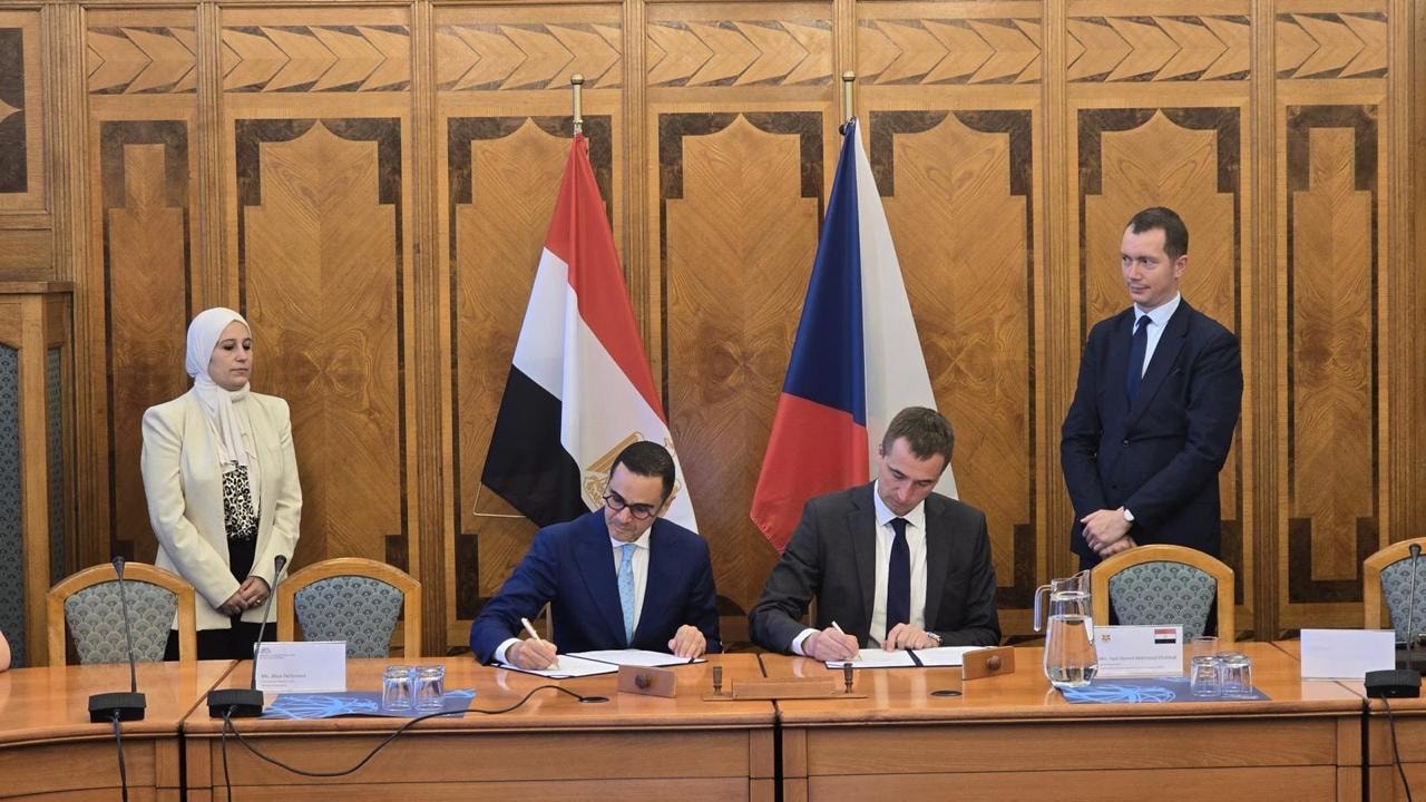 انعقاد الدورة الثانية للجنة الاقتصادية المصرية التشيكية المشتركة في براغ