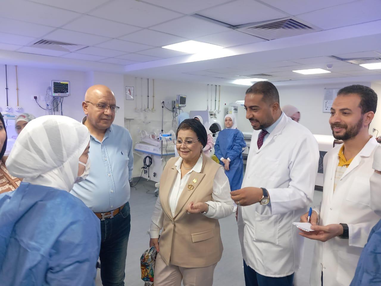 “الألفي” تتفقد المنشآت الصحية بقنا لدعم المنظومة السكانية وتحسين جودة الخدمات