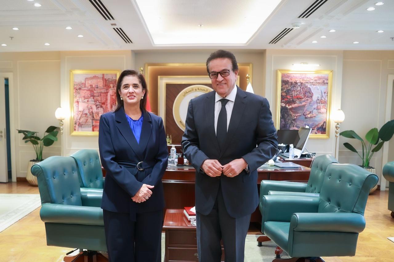 “عبدالغفار” يبحث مع “الصحة العالمية” التعاون في ملف التحول الرقمي وصناعة الأدوية 